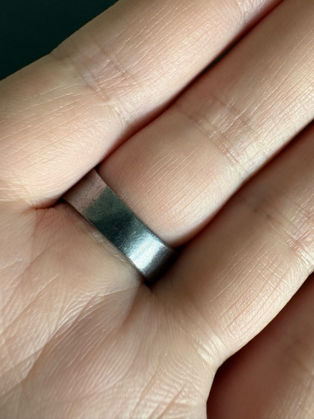 Vintage Sterling Green Gemstone Ring - Picture 4 of 8